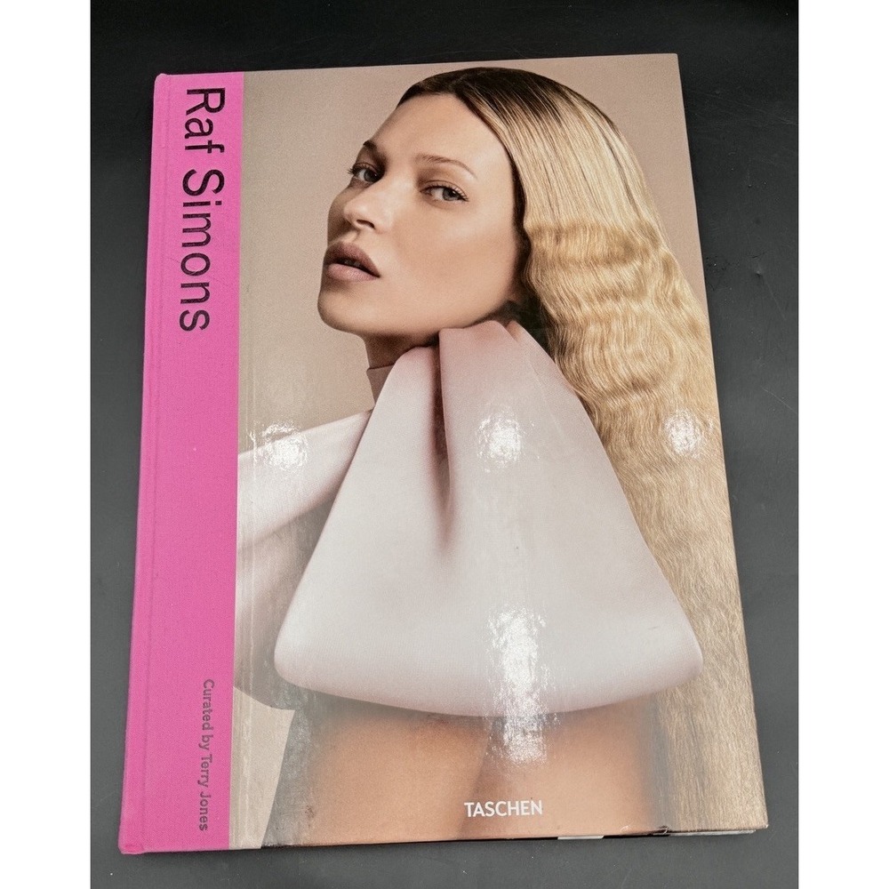 Raf Simons: Designer Monographs 2013 Taschen Illustrated Fashion Design